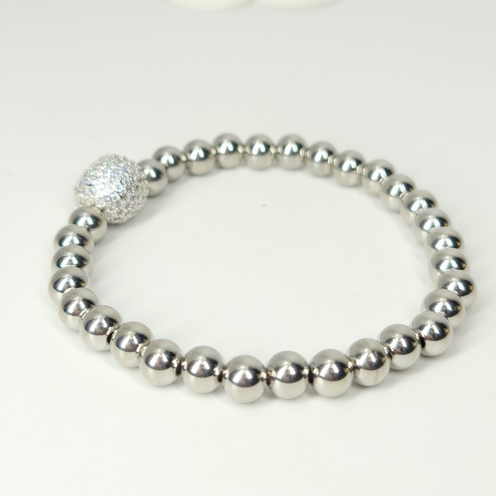 NEW Pave CZ Diamond Stainless Steel Skull Bracelet - Picture 4 of 7